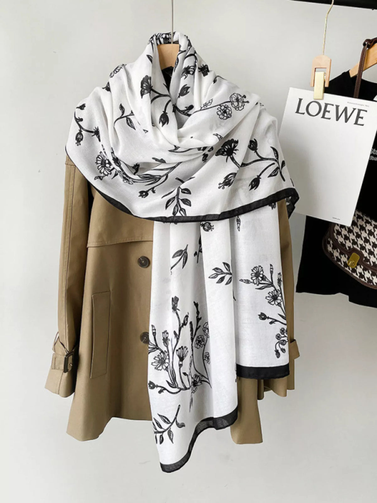 Vine Floral Print Lightweight Scarf