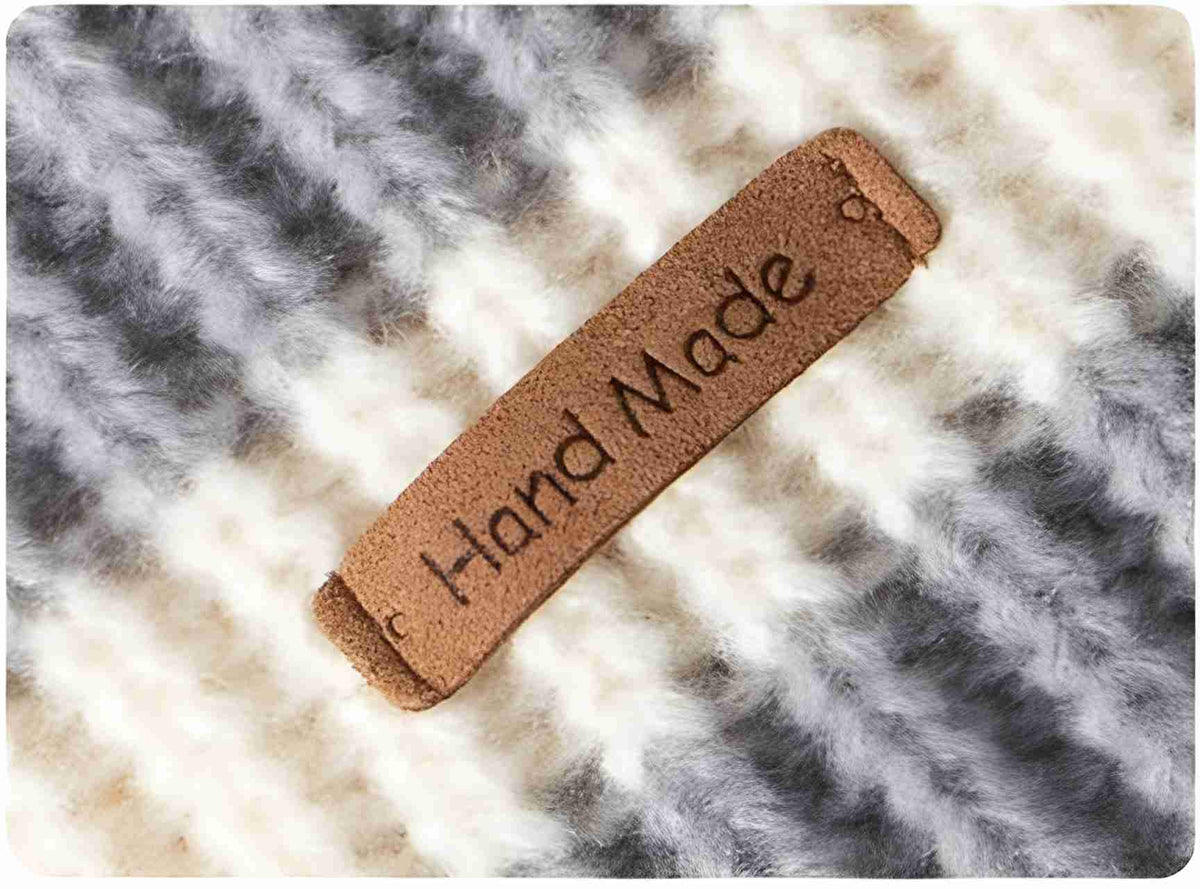 Warm Winter Vibes: Thick Striped Knit Hat - Retro Chic, Versatile Style, Generous Head Fit, Loose and Cozy, Fashion Forward Woolen Beanie