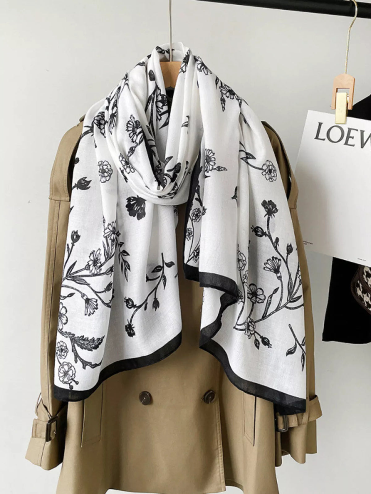 Floral Print Lightweight Scarf with Contrast Border