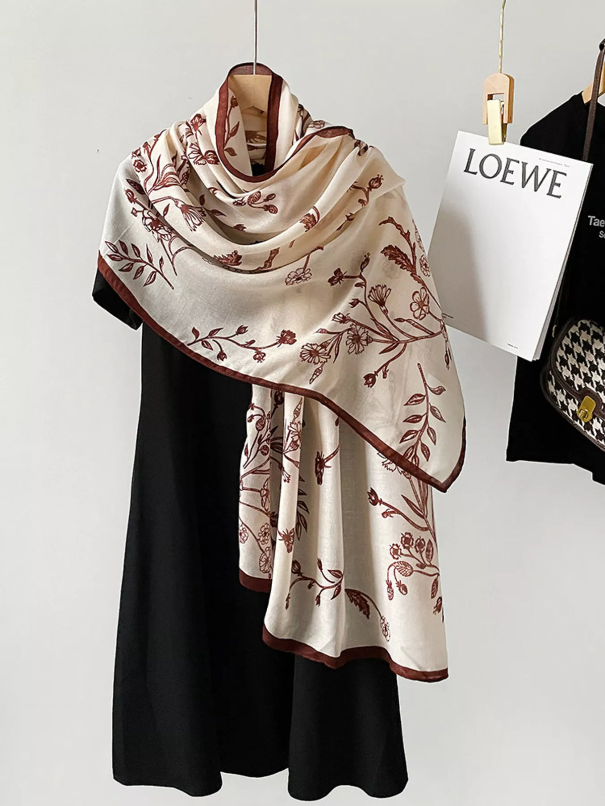 Vine Floral Print Lightweight Scarf