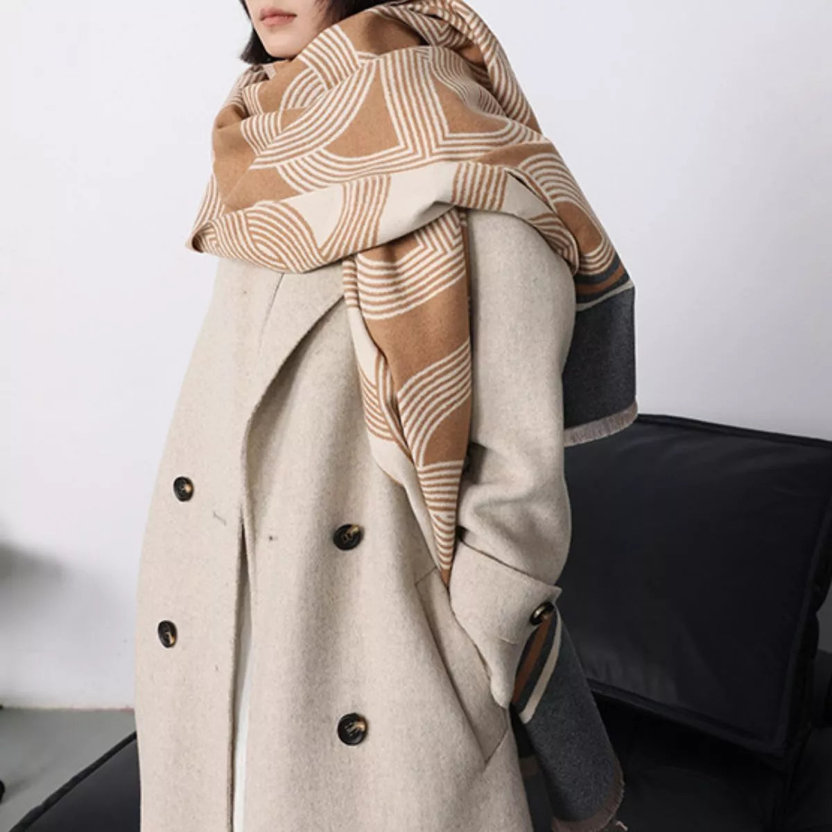 Geometric Pattern Raw Hem Cotton Scarf