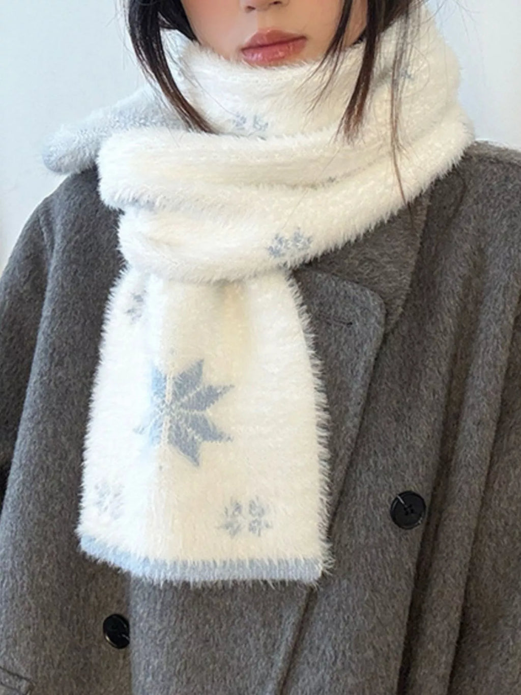 Fluffy Snowflake Pattern Winter Scarf