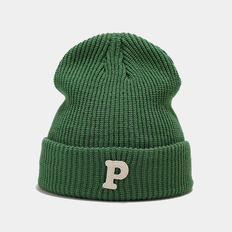 Chunky Knit P Beanie: Cozy & Chic Fall/Winter Hat