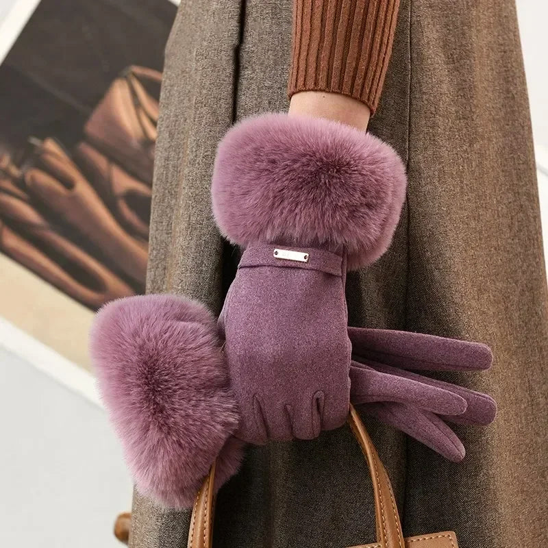 Warm Fitted Gloves with Metal Accent Cuff