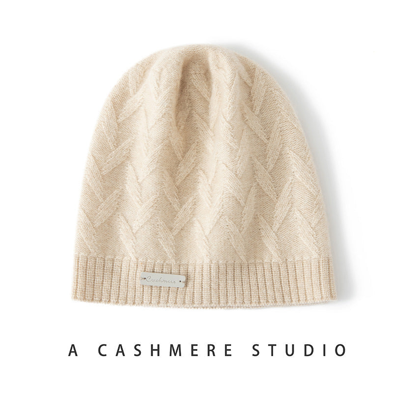 Soft Cashmere Beanie: Luxurious Winter Warmth