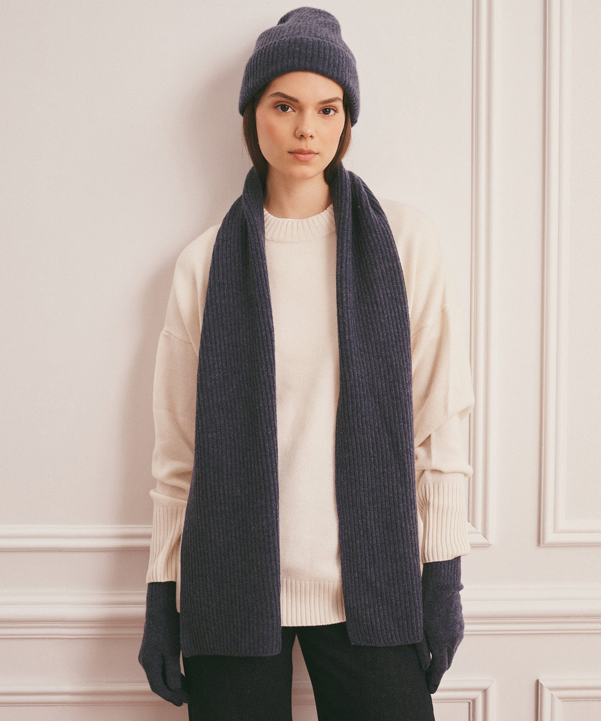 Signature Cashmere Gloves