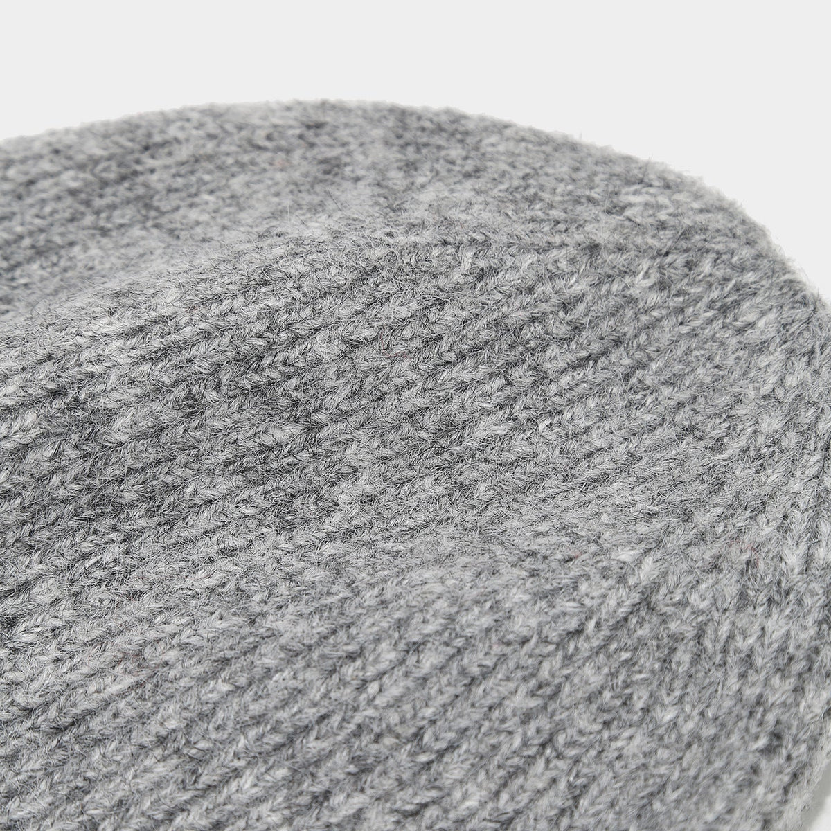 Retro Stripe Knit Beanie - Cozy & Stylish Winter Hat