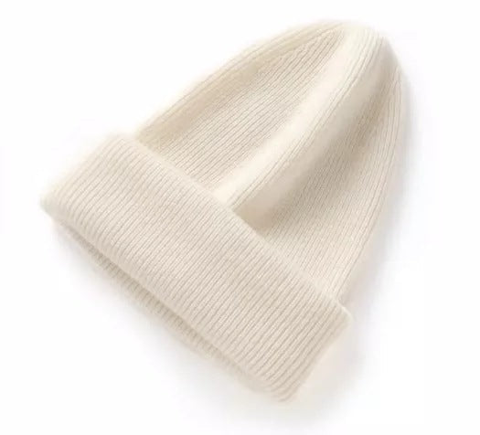 Cozy Cashmere Knit Beanie: Luxury Warm Winter Hat