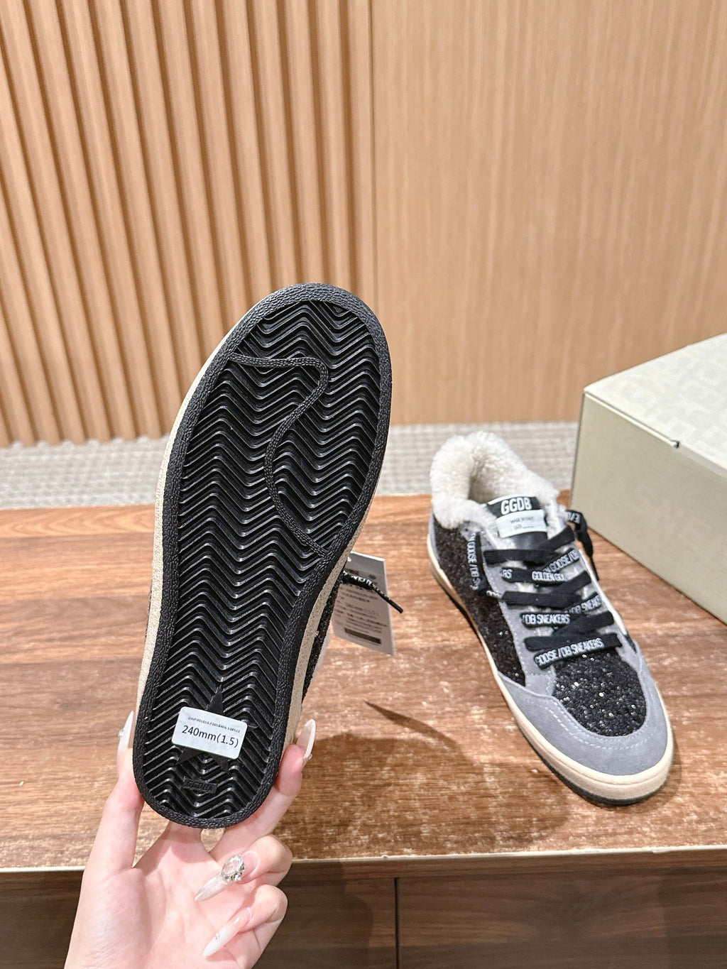 Golden Goose 2025 Wool-Lined Dirty Sneaker Light Gray mix Black Suede 444261