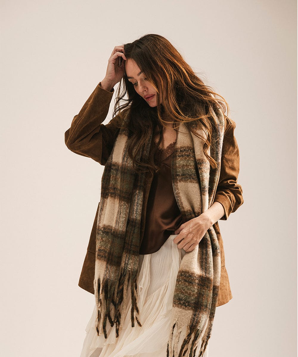 Mik Oversized Knit Scarf